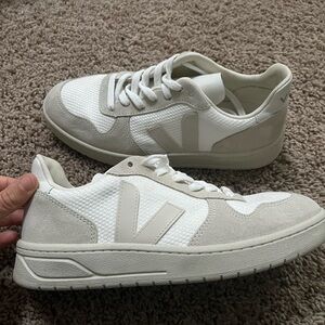 Veja White and Cream Sneakers v-10